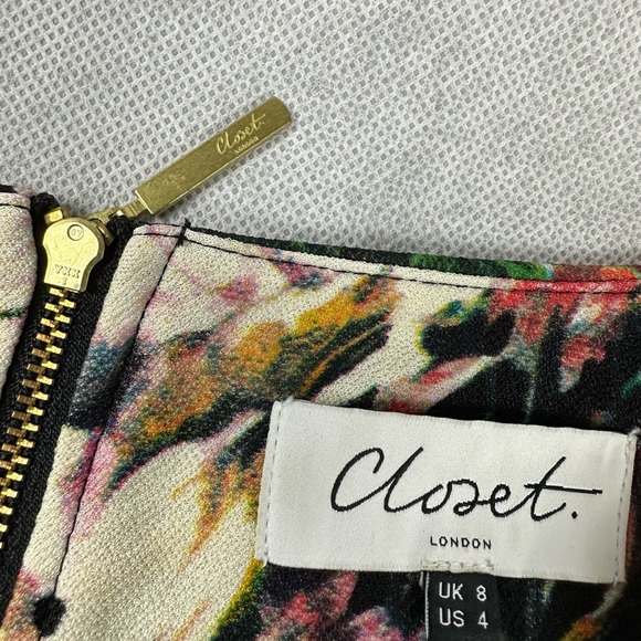 Size 8 Closet floral summer dress - Picture 2 of 2